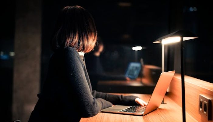 Tips Sukses Bangun Pagi buat Night Owl, Gak Perlu Alarm Berisik