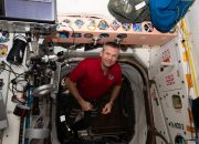 Desain Unik Pakaian Anti-Gravitasi, Inspirasi dari Sains Fiksi