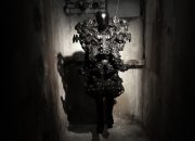 Pakaian Anti-Gravitasi, Perpaduan Mode dan Sains