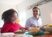 4 Cara Menerapkan Mindfulness saat Makan, Bikin Lebih Bersyukur