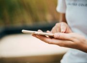 5 Alasan Kenapa Kamu Perlu Membatasi Waktu Memakai Smartphone