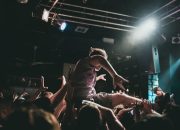 5 Cara Menikmati Musik Metal yang Layak Kamu Coba