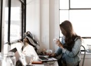 Mengatasi Burnout dalam Studi, Cara Mencegah dan Mengelola Kelelahan Ekstrem pada Siswa dan Mahasiswa