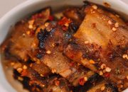5 Makanan dan Minuman yang Sebaiknya Dihindari saat Sahur