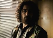 7 Cara Efektif Mengeritingkan Rambut Pria Secara Praktis