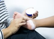 Tips Menjaga Kesehatan Kulit Kaki Selama Ramadan, Kiat Mencegah Kaki Pecah-Pecah dan Kering