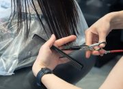 Pesona Potongan Rambut Layer yang Tak Lekang Waktu