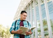 Jangan Sampai 5 Kebiasaan Ini Bikin Kamu dari Wisuda Langsung Jadi Pengangguran! Mahasiswa Akhir Wajib Baca!