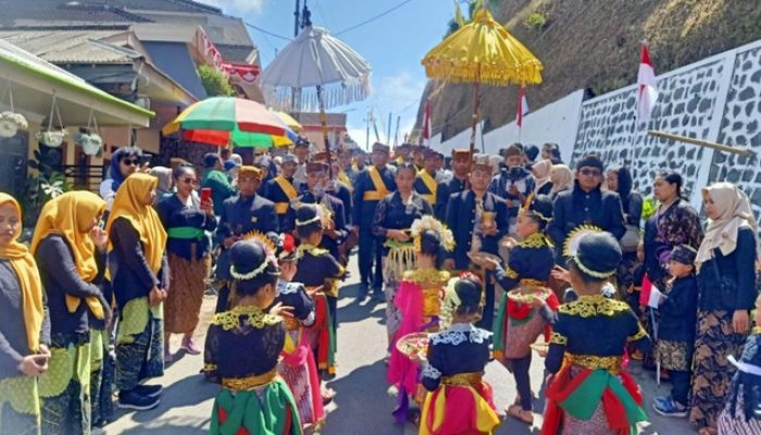 Suku Tengger, Penjaga Tradisi di Tengah Derasnya Arus Modernisasi