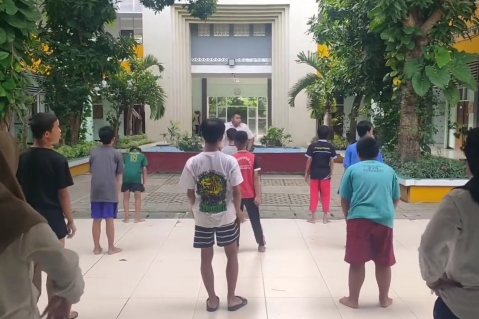 Olahraga Pagi yang menjadi kegiatan rutin anak-anak yang ikut dalam program RIAS