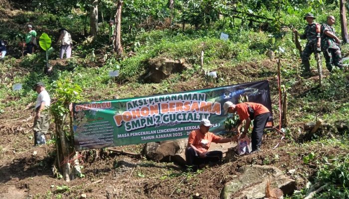 Spendagu Tanamkan Cinta Alam Pada Siswa Baru Melalui MPLS