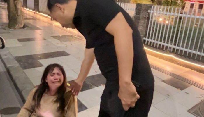 Cerita Haru Intan, Terjebak Demo Ricuh Surabaya dan Ditolong Wali Kota Eri