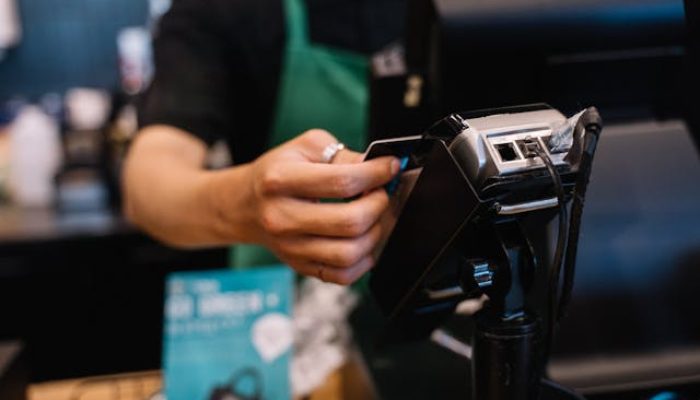 Mengelola Keuangan di Era Serba Cashless: 5 Cara Efektif yang Wajib Kamu Tahu