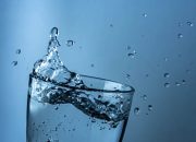 5 Alasan Kenapa Minum Air Putih Setelah Bangun Tidur Itu Penting