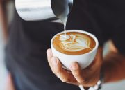 7 Tips Jitu Agar Tidur Tetap Nyenyak Meski Kamu Pecandu Kopi