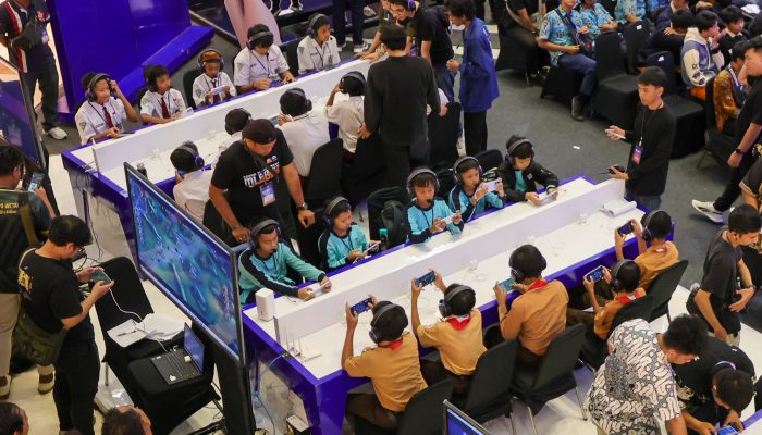 Pemkot Surabaya Dorong Esport Pelajar, Tekankan Belajar Sebelum Bermain Gim