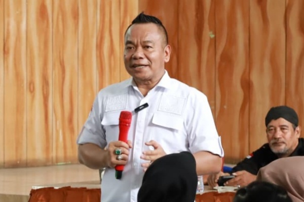 Yona Bagus widyatmoko, ketua Komisi A DPRD Surabaya